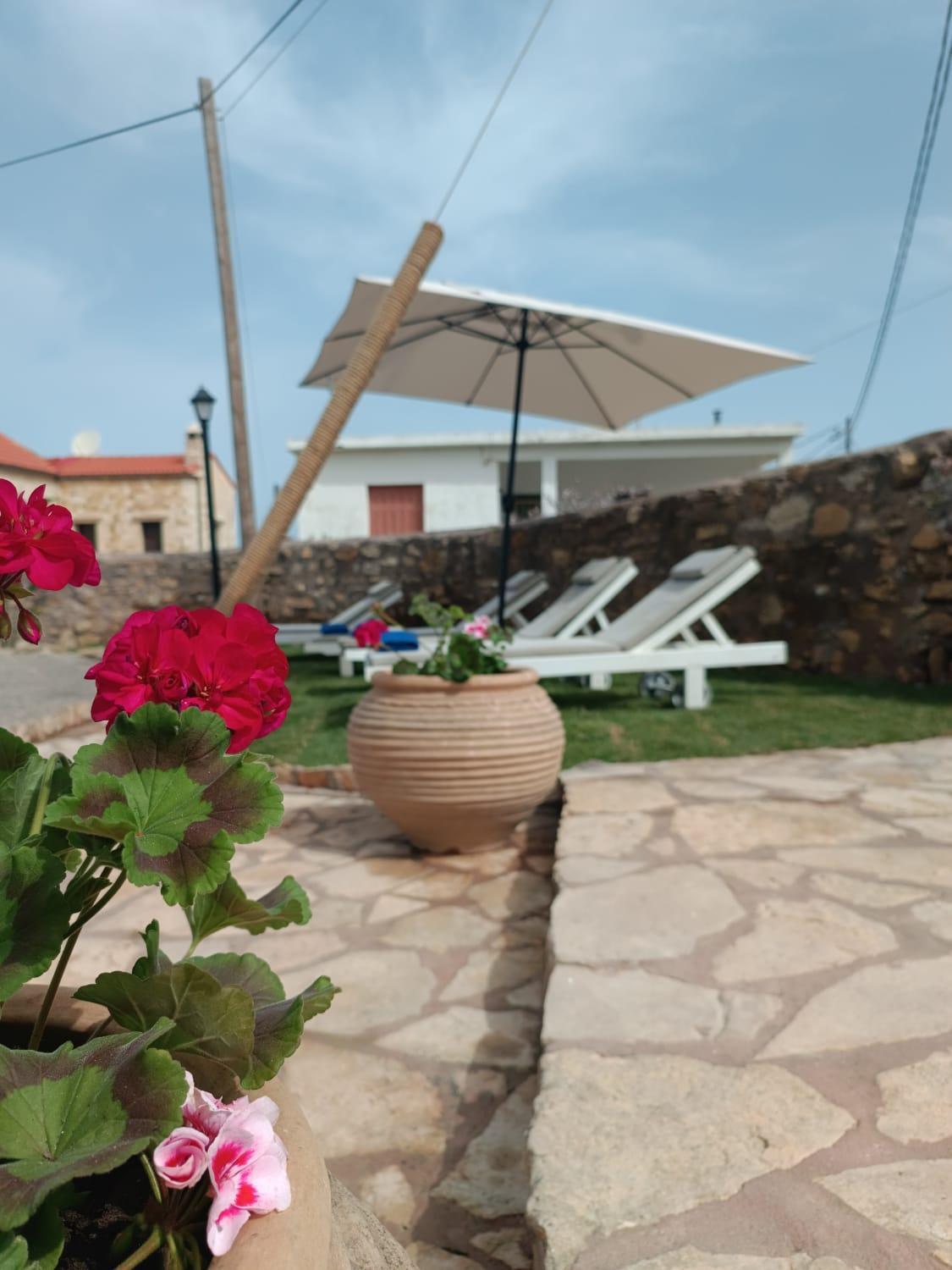 Lina Private Pool Villa Kondomarion